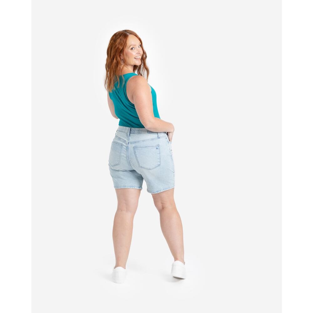 NWT LULAROE Lycra 7” Denim Light Wash Relaxed Stretchy Jean Bermuda Shorts - Picture 8 of 10